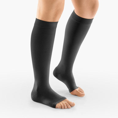 Venosan 4000 Stockings – Below Knee with Silicone Band (ADH)